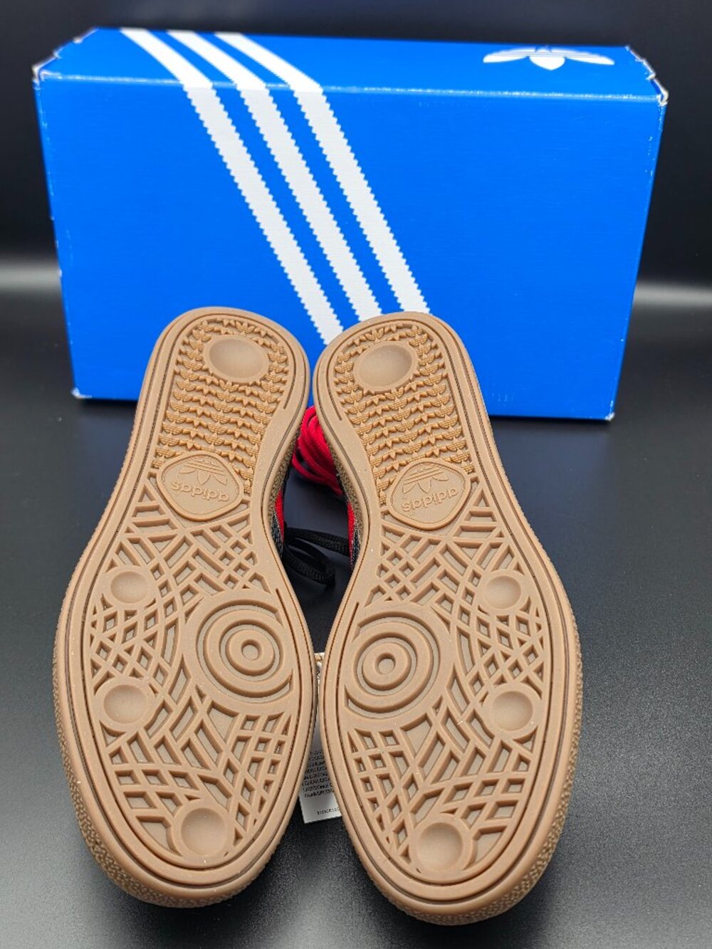Adidas Handball Spezial Black Red Gum Men's 9 Women's 10 KK1191 NIB - Picture 5 of 6